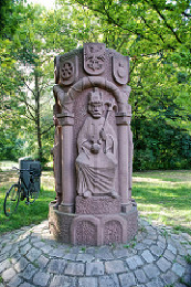 Mainz-Kostheim Barbarossa-Säule